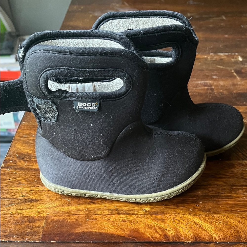 BOGS Black Kids Rain Boots